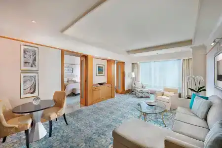 The Ritz-Carlton Executive Residences - 62