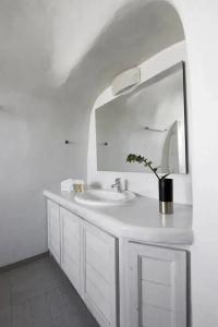 Petit Palace Suites - 44
