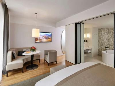 Sofitel Paris Arc De Triomphe - 48
