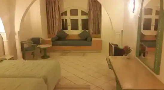 Shell Beach & Spa - 15