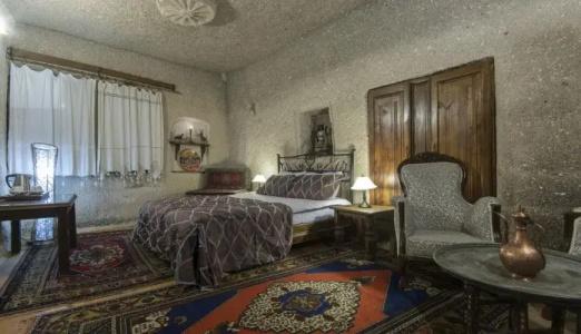 Antique Terrace Cave Suites - 40