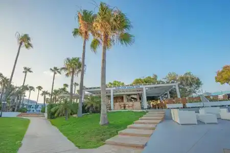 Dome Beach & Resort - 31