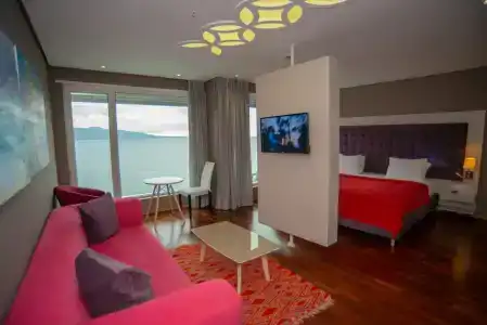Bougainville Bay - 40
