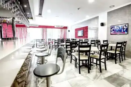 First Flatotel International - 23