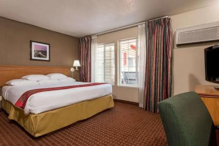 Ramada by Wyndham Portland - 22