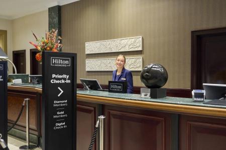 Hilton Antwerp Old Town - 1