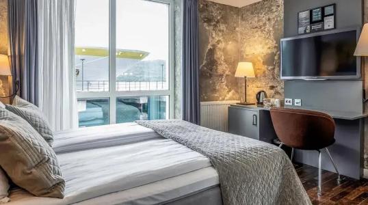 Quality Waterfront - 53