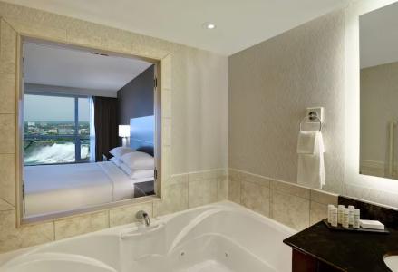 Embassy Suites by Hilton/ Fallsview - 82