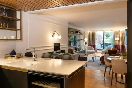 The Guardsman - Preferreds and Resorts - 53