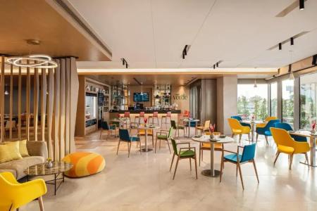 Holiday Inn & Suites Dubai Science Park, An Ihg - 13