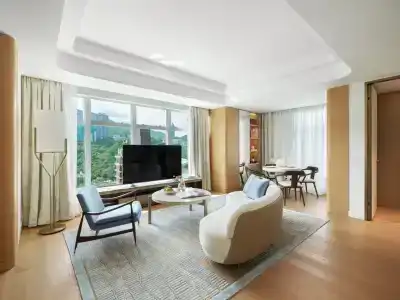 Lanson Place - 34