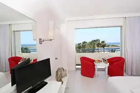 Dome Beach & Resort - 4