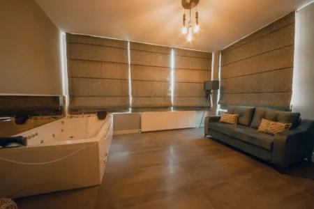 Edrin Otel - 25
