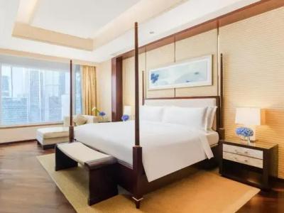 The Ritz-Carlton, Shenzhen - 100