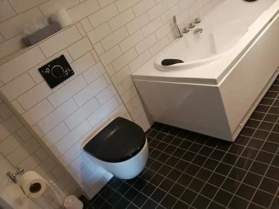 Dombåstun - 58