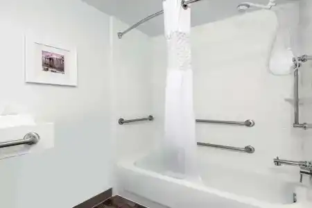 Hampton Inn Charlotte Uptown - 10