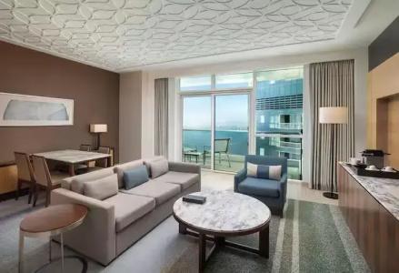 DoubleTree by Hilton Dubai Jumeirah Beach - 42