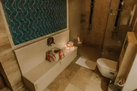 Holiday Cave - 48