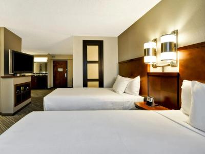 Hyatt Place Uptown - 43
