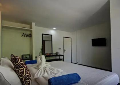 Crown Beach Maldives - 43