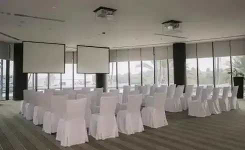 Holiday Inn Abu Dhabi, An Ihg - 14