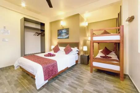 Paguro Beach Inn - 67