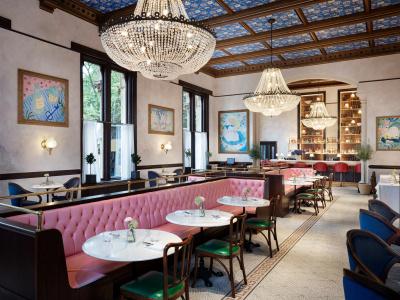 The Randolph, by Graduates - 17