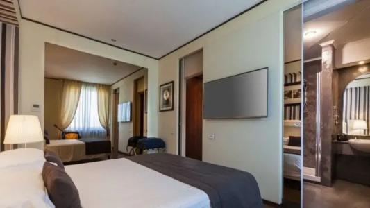 Th Roma - Carpegna Palace - 86
