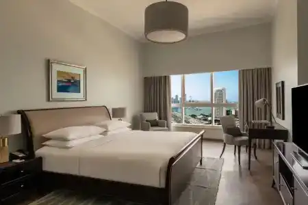Dubai Marriott Harbour And Suites - 40