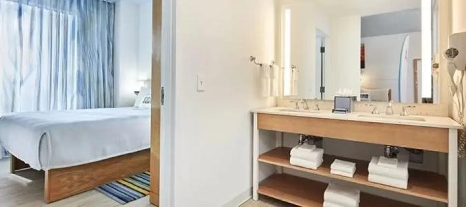 Universal’s Endless Summer Resort – Dockside Inn and Suites - 39