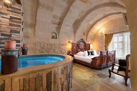 Elysion Cave Suites - 78