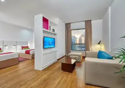 Ramada and Suites by Wyndham Dubai JBR - 25