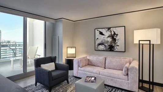 Loews Miami Beach - 56