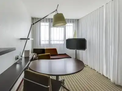 Novotel Suites Paris Montreuil Vincennes - 43