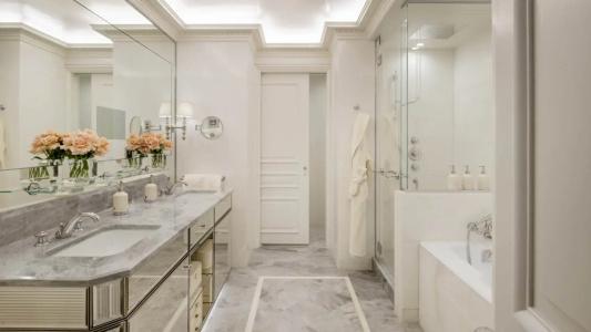 Four Seasons George v Paris - 35