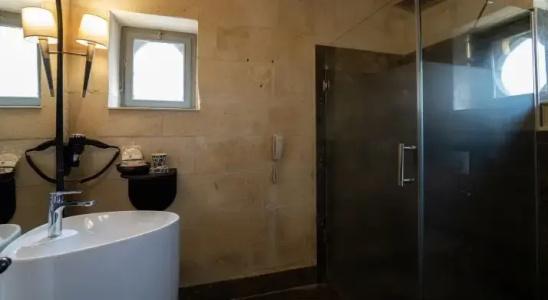 Artemis Cave Suites & Spa - 40
