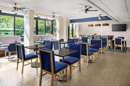 Hampton Inn Ft. Lauderdale-Cypress Creek - 21