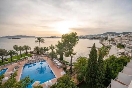 Thb Los Molinos Adults Only - 2