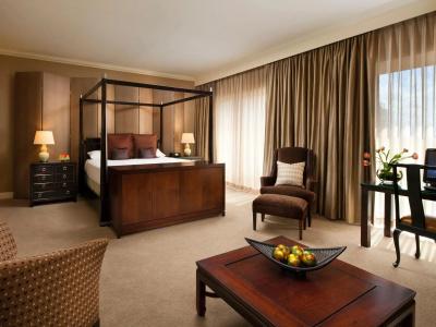 Hyatt Regency - 74
