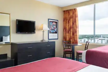 Ramada by Wyndham Kissimmee Gateway - 57