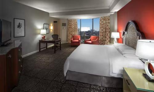 Hilton Anatole - 83