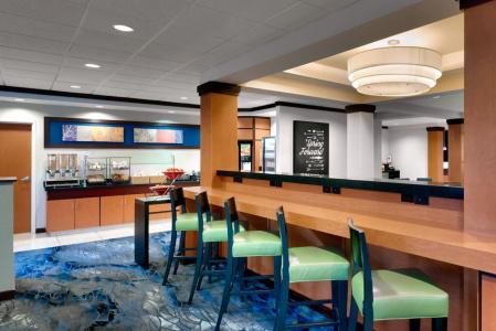 Fairfield Inn & Suites by Marriott Central - 14
