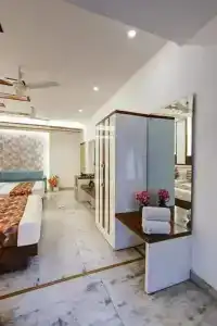 Hindustan- by Backpackers Heaven - 136