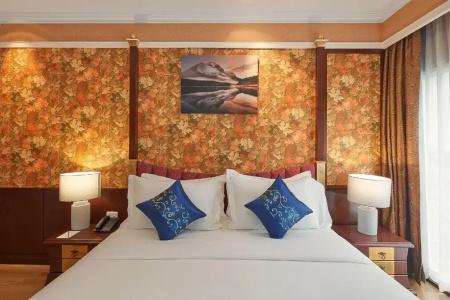 Floral · Dolphin Circle Pattaya - 69
