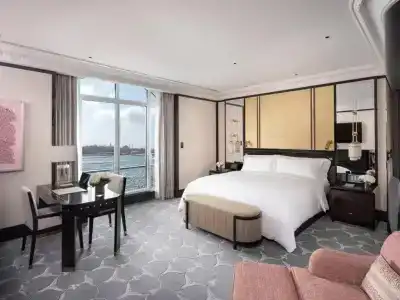 The Peninsula - 47