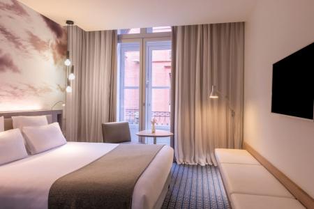 Le Grand Balcon - 71