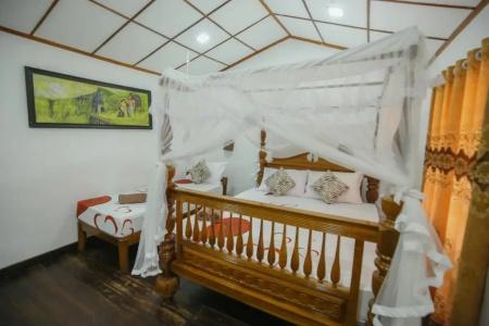 Ella Rawana Den - 32