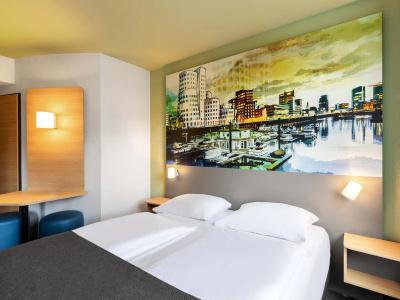 B&B Düsseldorf City-Süd - 40