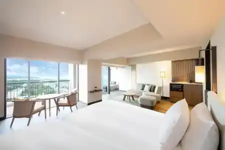 Okinawa Marriott Resort & Spa - 12