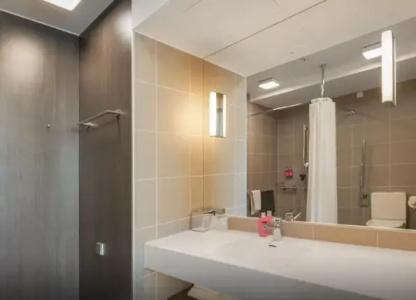 Moxy Oslo x - 47